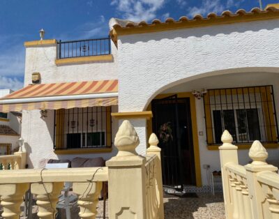 LJ00161 – A homely 3 Bed / 2 Bath Julia style property situated in the community of Marina del Mar the Fase IV situated right in front of the swimming pool
